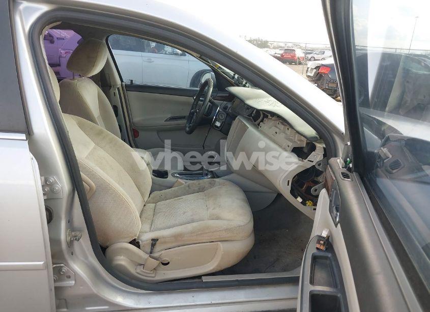 Photo 5 of 2011 Chevrolet Impala LT (VIN 2G1WG5EK5B1291642)