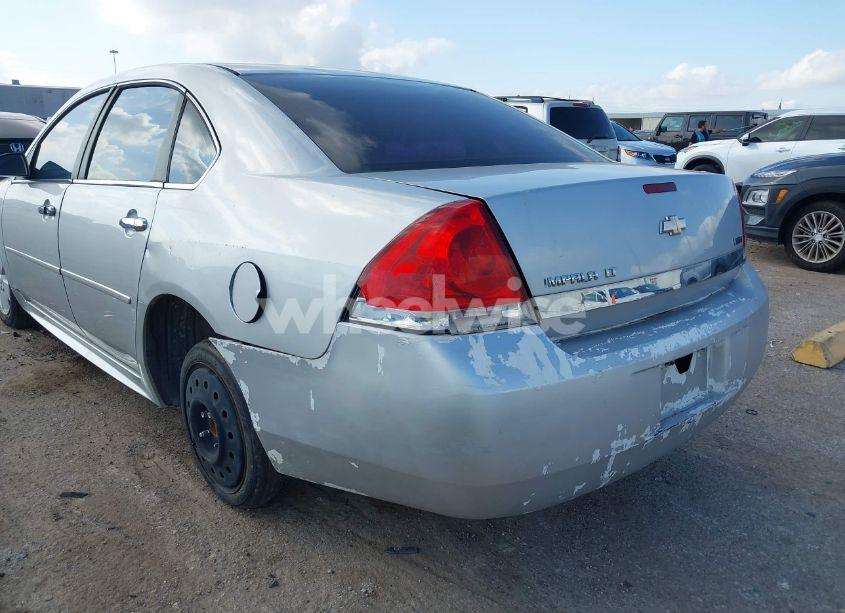 Photo 6 of 2011 Chevrolet Impala LT (VIN 2G1WG5EK5B1291642)