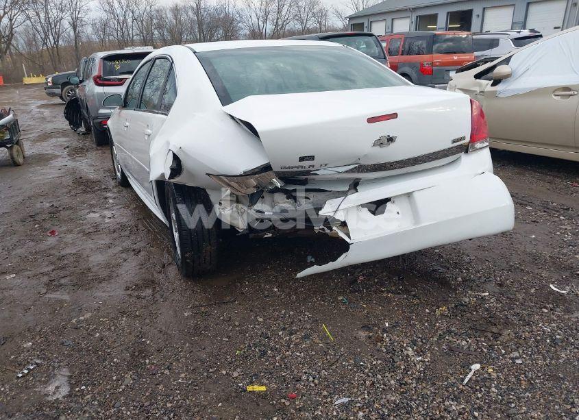Photo 6 of 2011 Chevrolet Impala LT (VIN 2G1WG5EK5B1327670)