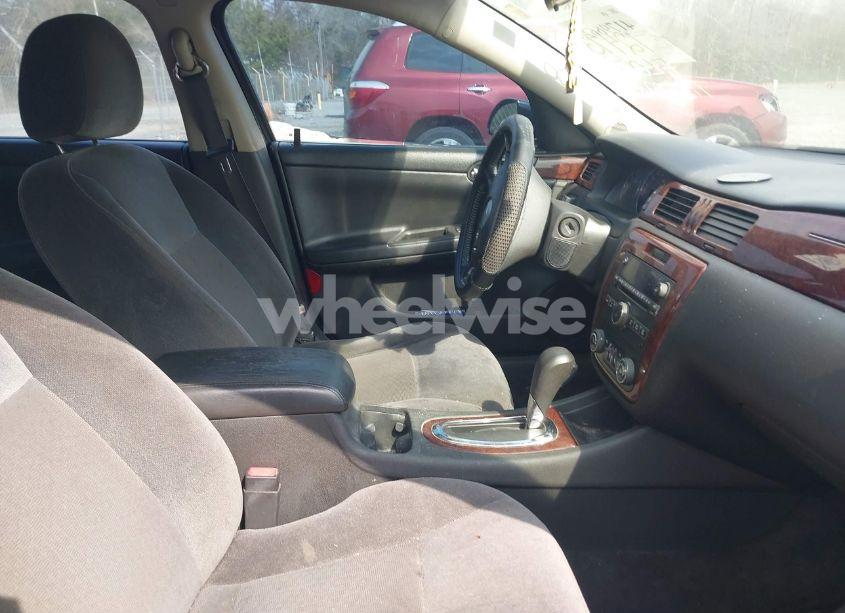 Photo 5 of 2011 Chevrolet Impala LT (VIN 2G1WG5EK6B1124738)