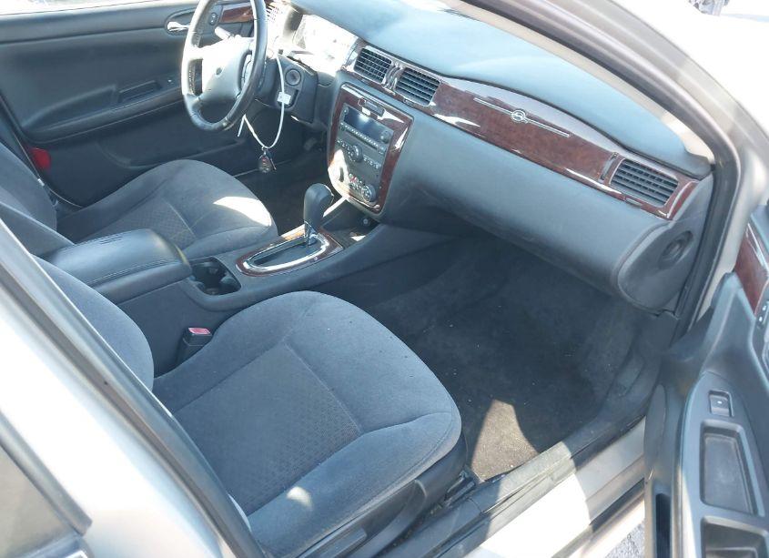 Photo 5 of 2011 Chevrolet Impala LT (VIN 2G1WG5EK6B1130989)