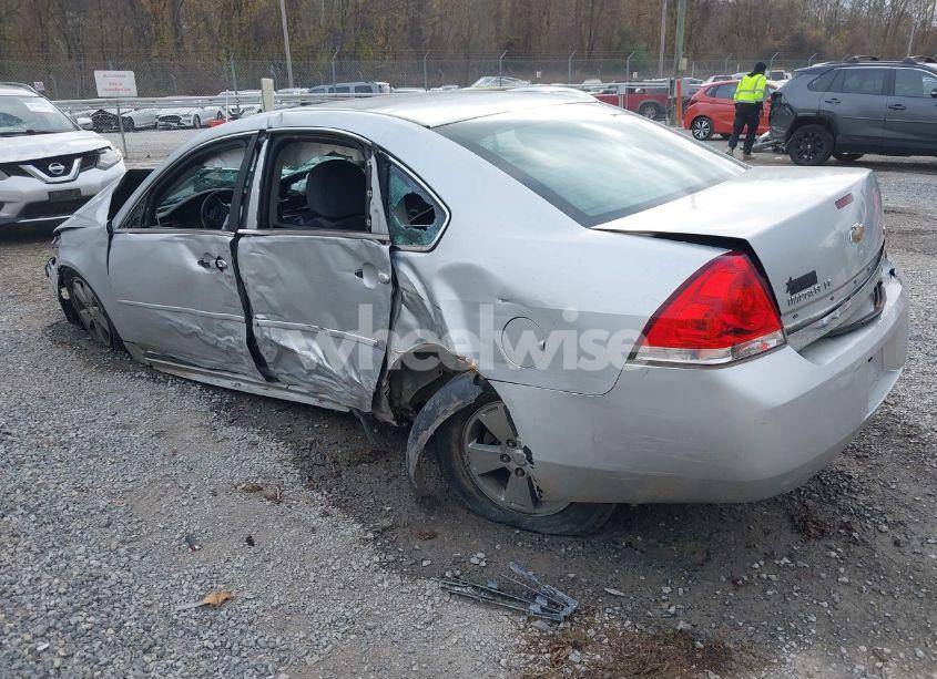 Photo 3 of 2011 Chevrolet Impala LT (VIN 2G1WG5EK6B1147677)