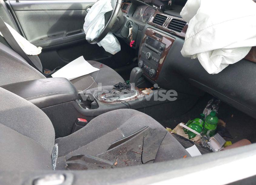 Photo 5 of 2011 Chevrolet Impala LT (VIN 2G1WG5EK6B1147677)