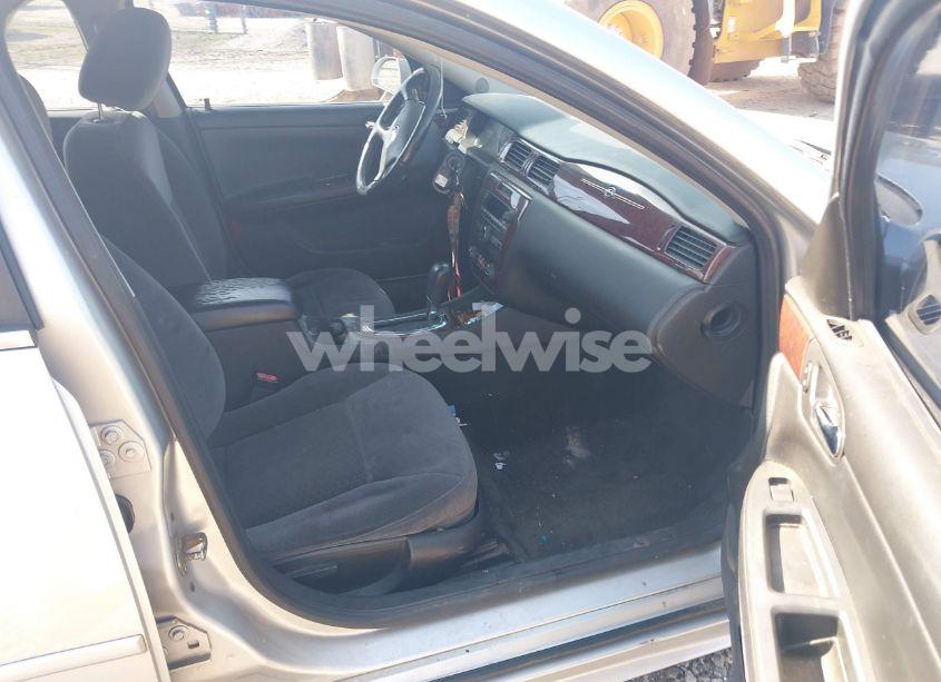 Photo 5 of 2011 Chevrolet Impala LT (VIN 2G1WG5EK6B1211491)