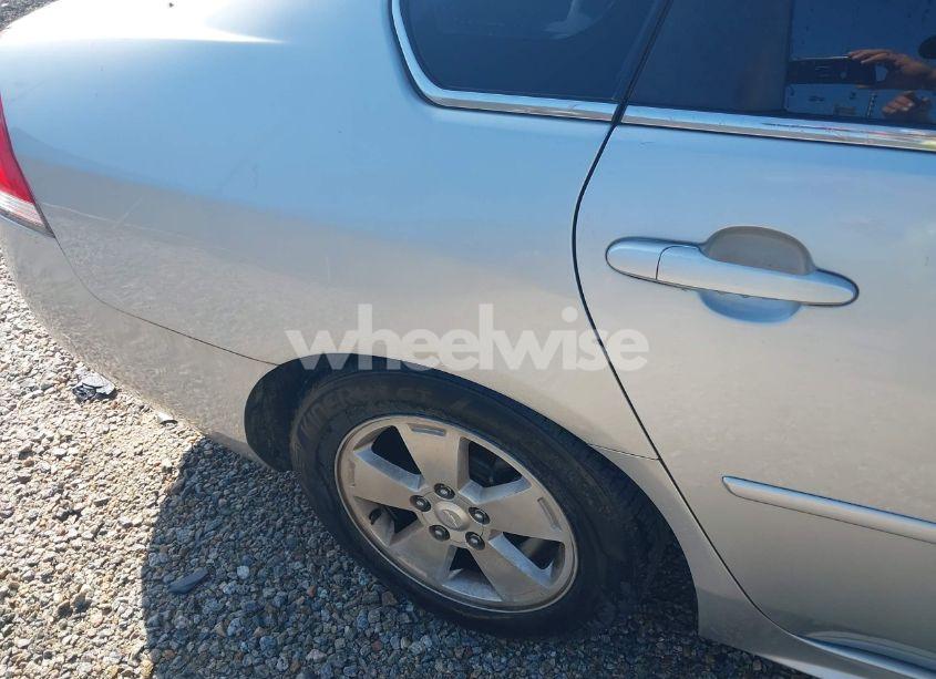 Photo 6 of 2011 Chevrolet Impala LT (VIN 2G1WG5EK6B1211491)