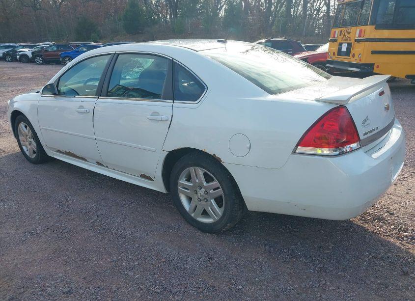 Photo 3 of 2011 Chevrolet Impala LT (VIN 2G1WG5EK6B1271139)