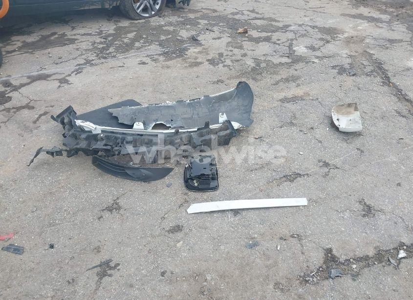 Photo 12 of 2011 Chevrolet Impala LT (VIN 2G1WG5EK6B1305726)