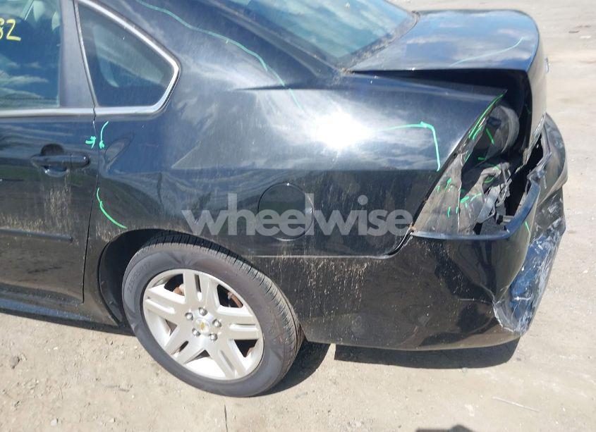 Photo 6 of 2011 Chevrolet Impala LT (VIN 2G1WG5EK6B1314779)