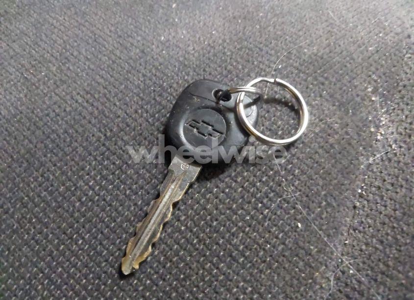 Photo 11 of 2011 Chevrolet Impala LT (VIN 2G1WG5EK6B1325815)