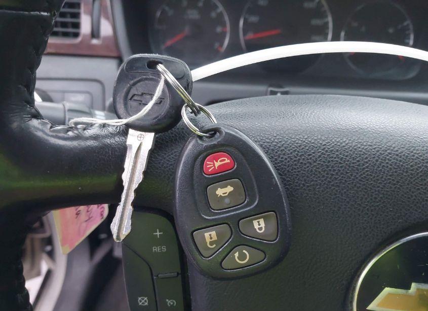 Photo 11 of 2011 Chevrolet Impala LT (VIN 2G1WG5EK7B1107804)