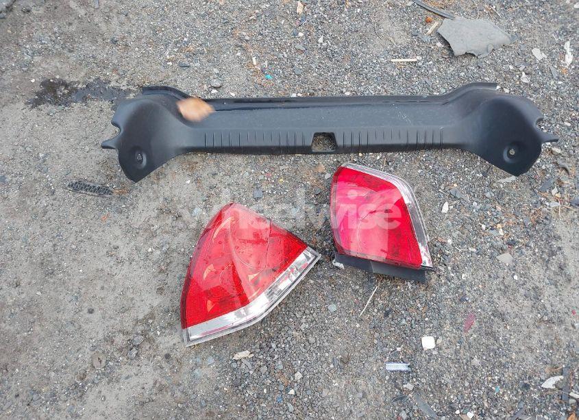 Photo 12 of 2011 Chevrolet Impala LT (VIN 2G1WG5EK7B1116065)