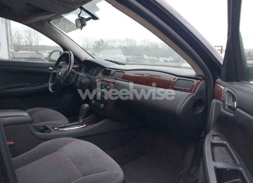 Photo 5 of 2011 Chevrolet Impala LT (VIN 2G1WG5EK7B1116065)