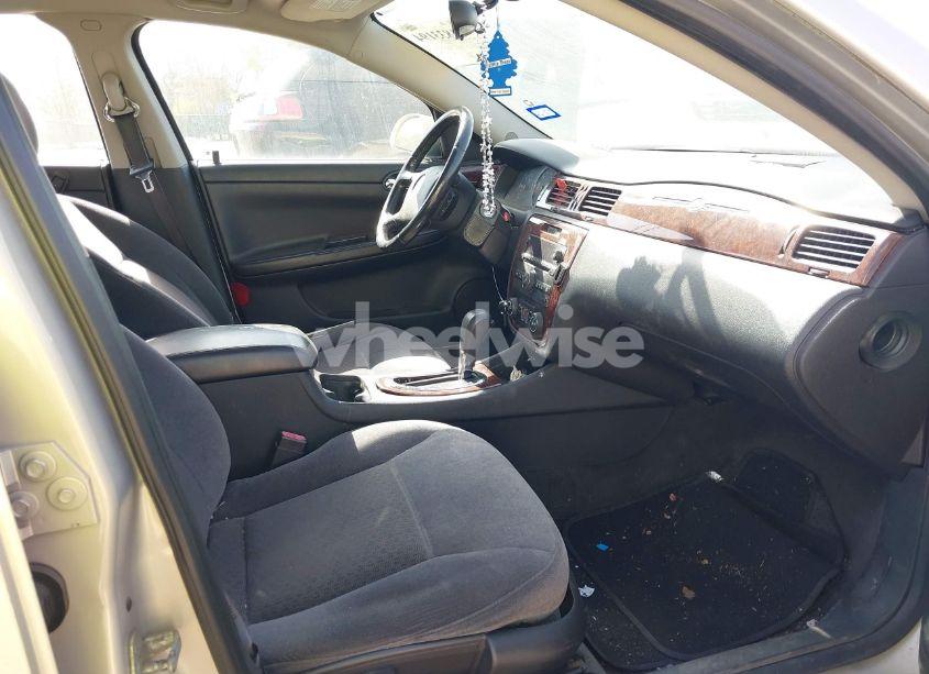 Photo 5 of 2011 Chevrolet Impala LT (VIN 2G1WG5EK7B1119029)