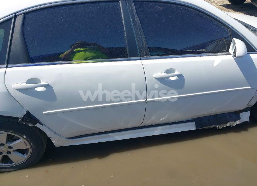 Photo 12 of 2011 Chevrolet Impala LT (VIN 2G1WG5EK7B1136896)