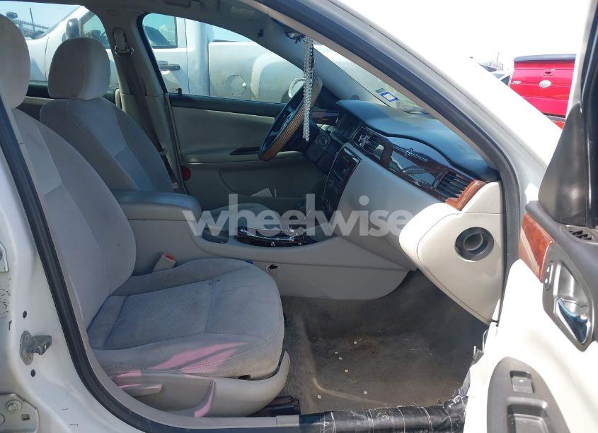 Photo 5 of 2011 Chevrolet Impala LT (VIN 2G1WG5EK7B1136896)