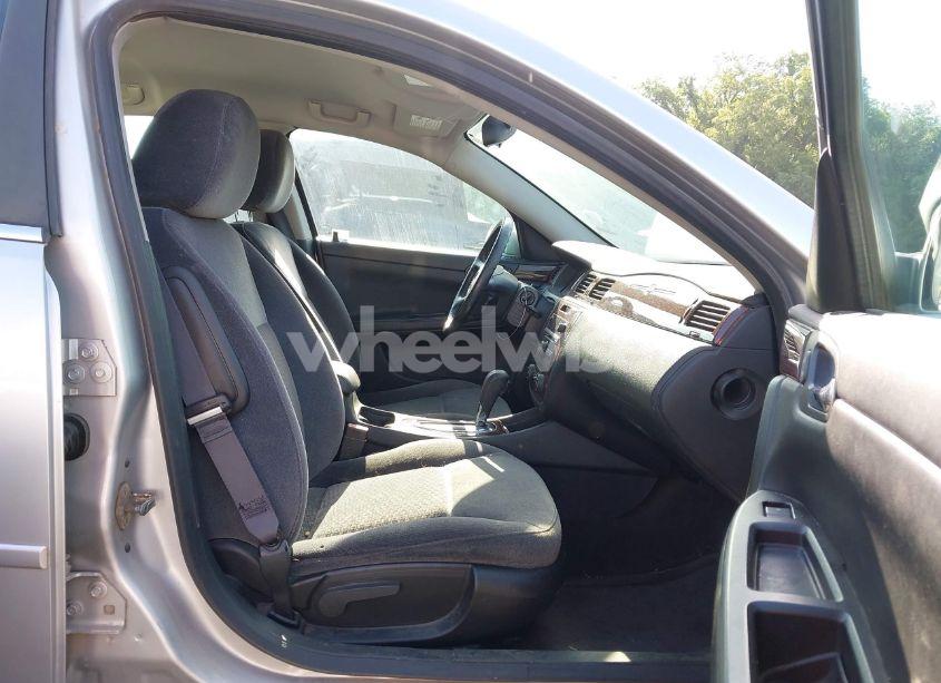 Photo 5 of 2011 Chevrolet Impala LT (VIN 2G1WG5EK7B1161734)