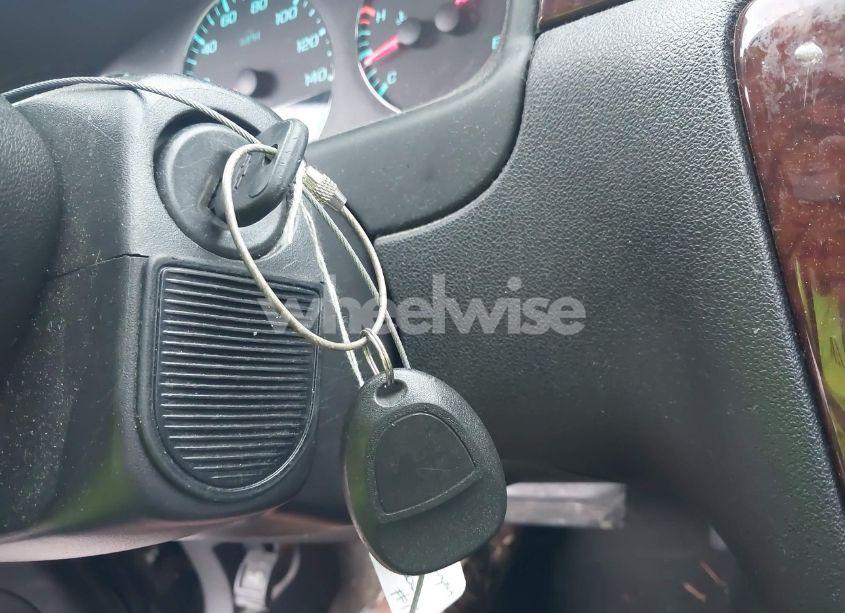 Photo 11 of 2011 Chevrolet Impala LT (VIN 2G1WG5EK7B1185029)