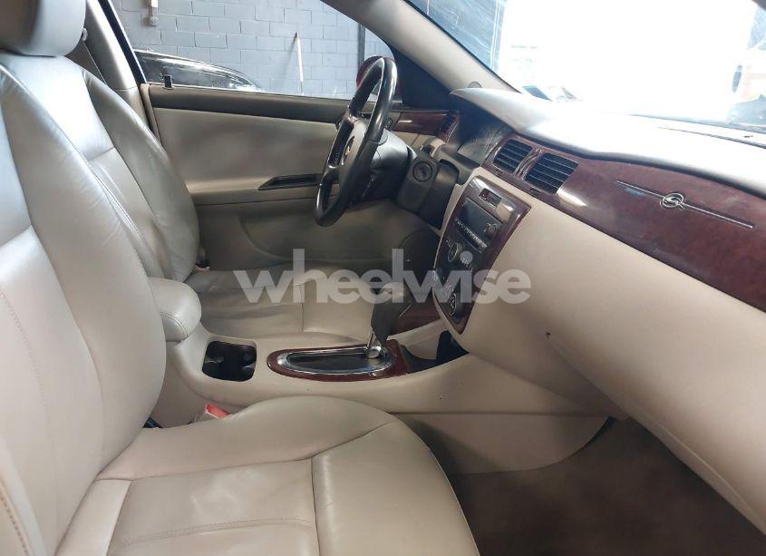 Photo 5 of 2011 Chevrolet Impala LT (VIN 2G1WG5EK7B1204033)