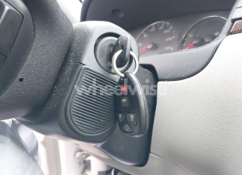 Photo 11 of 2011 Chevrolet Impala LT (VIN 2G1WG5EK7B1275572)