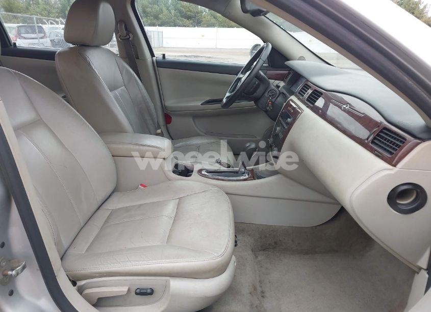 Photo 5 of 2011 Chevrolet Impala LT (VIN 2G1WG5EK7B1291321)