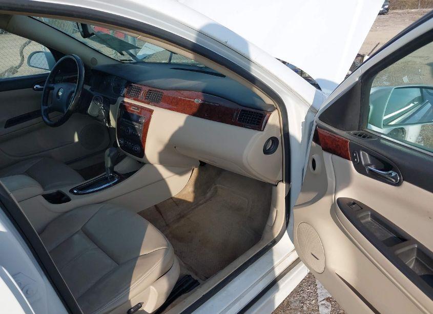 Photo 5 of 2011 Chevrolet Impala LT (VIN 2G1WG5EK8B1107083)