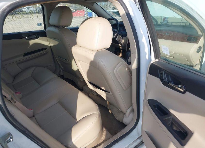 Photo 8 of 2011 Chevrolet Impala LT (VIN 2G1WG5EK8B1107083)