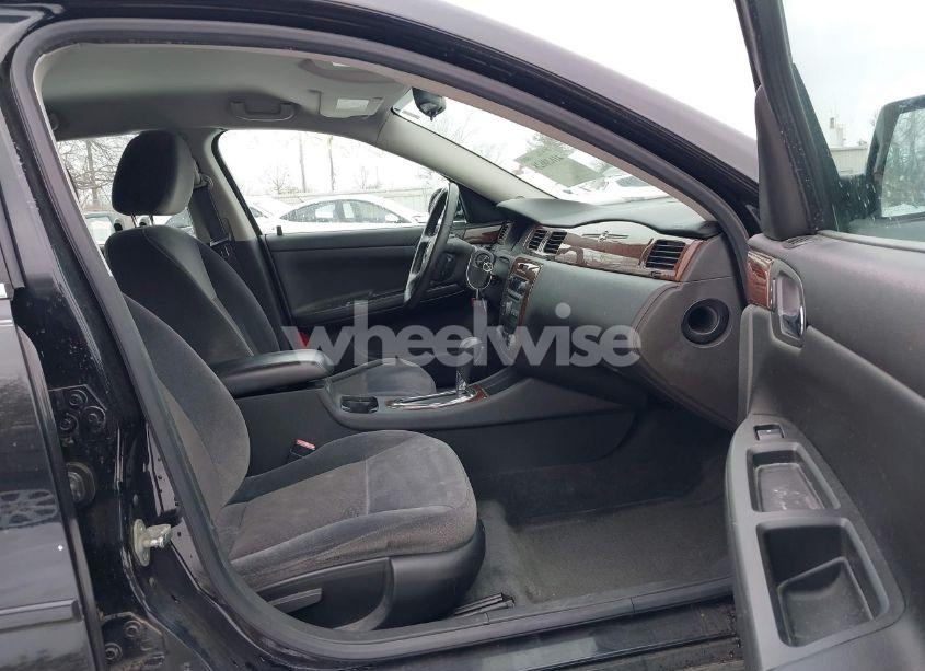 Photo 5 of 2011 Chevrolet Impala LT (VIN 2G1WG5EK8B1120321)