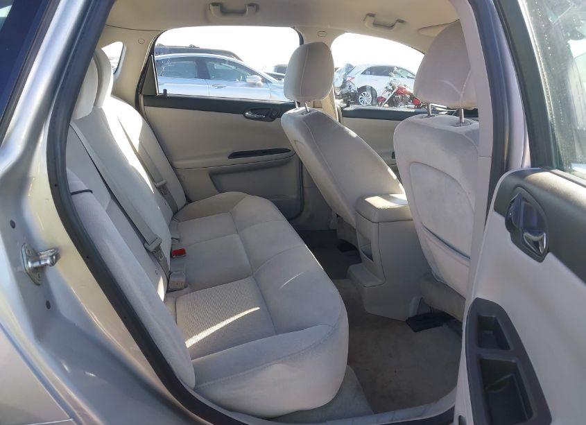 Photo 8 of 2011 Chevrolet Impala LT (VIN 2G1WG5EK8B1206129)