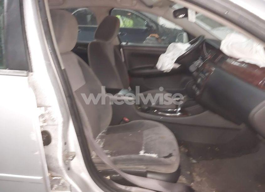 Photo 5 of 2011 Chevrolet Impala LT (VIN 2G1WG5EK8B1282675)