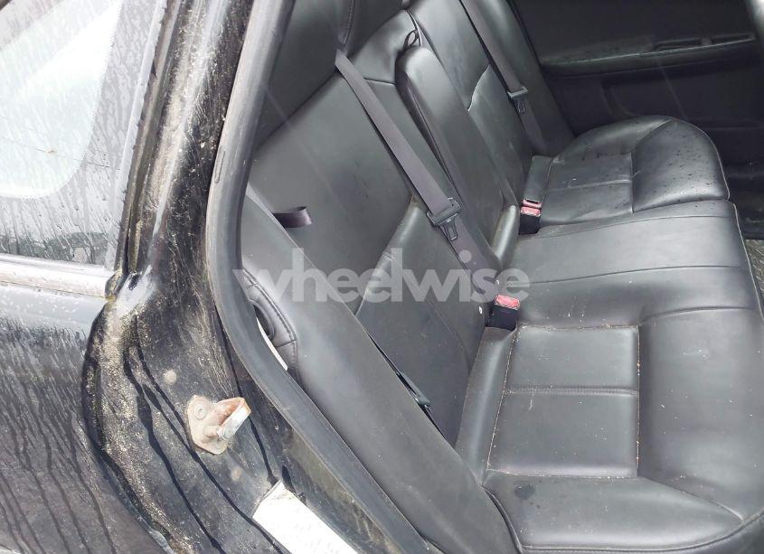 Photo 8 of 2011 Chevrolet Impala LT (VIN 2G1WG5EK8B1286273)