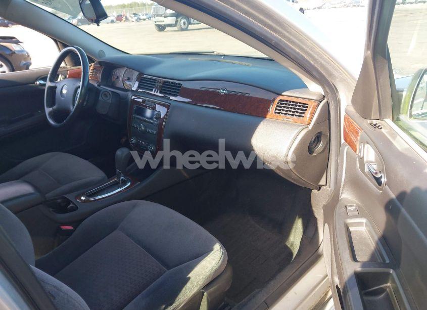 Photo 5 of 2011 Chevrolet Impala LT (VIN 2G1WG5EK8B1300690)