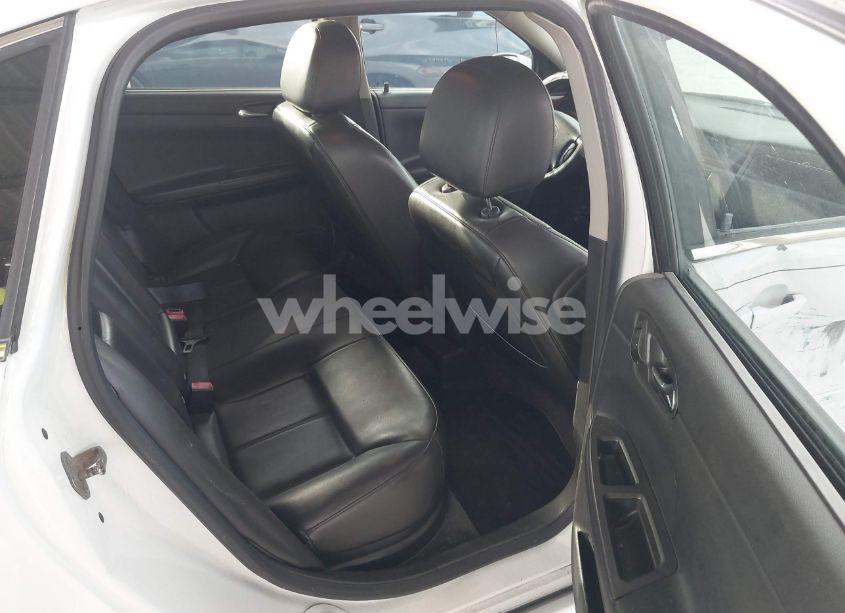 Photo 8 of 2011 Chevrolet Impala LT (VIN 2G1WG5EK8B1330384)