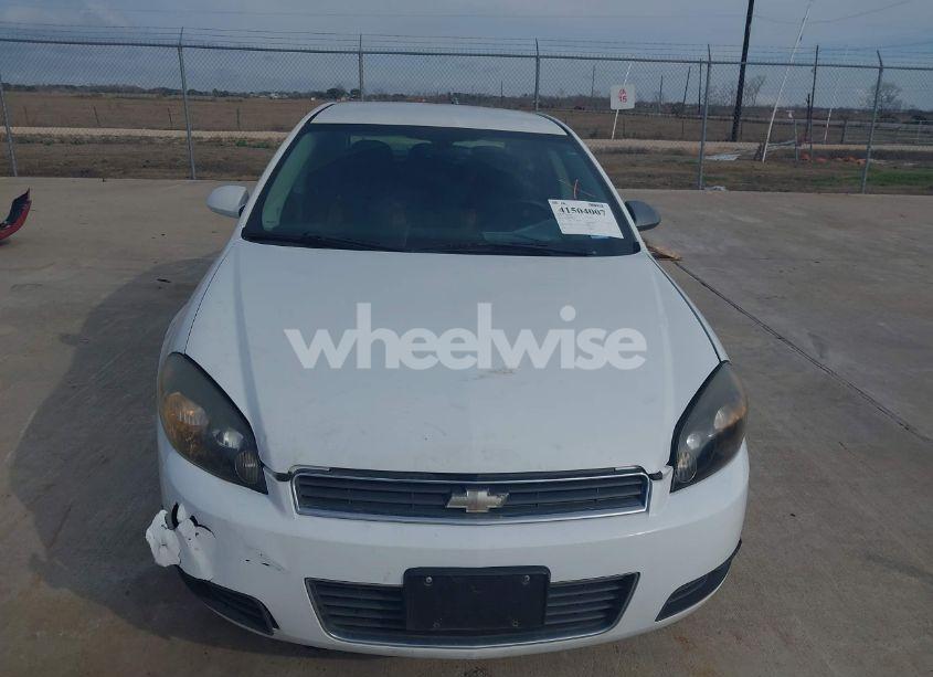 Photo 6 of 2011 Chevrolet Impala LT (VIN 2G1WG5EK9B1115421)