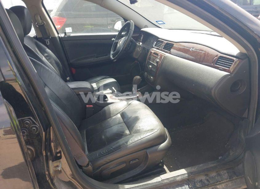 Photo 5 of 2011 Chevrolet Impala LT (VIN 2G1WG5EK9B1128749)