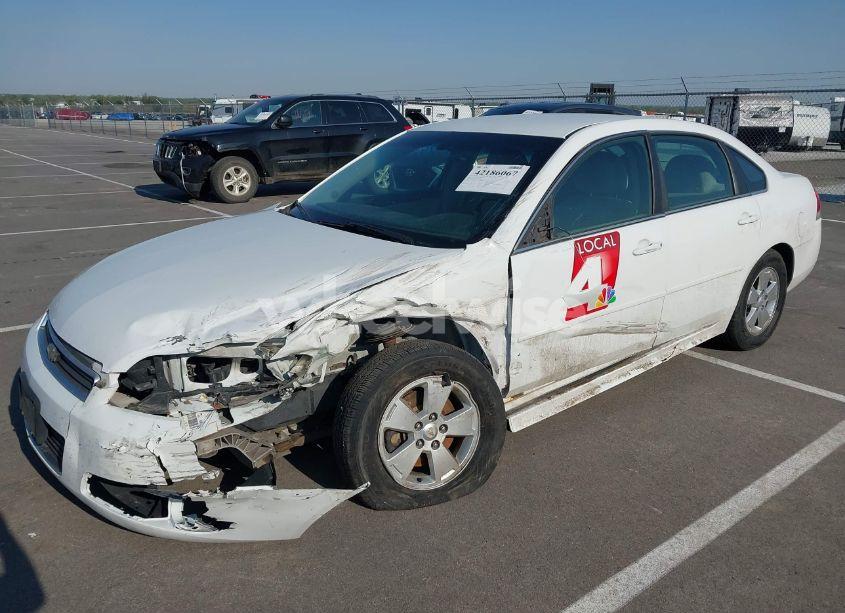 Photo 2 of 2011 Chevrolet Impala LT (VIN 2G1WG5EK9B1150993)