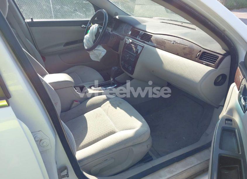 Photo 5 of 2011 Chevrolet Impala LT (VIN 2G1WG5EK9B1150993)