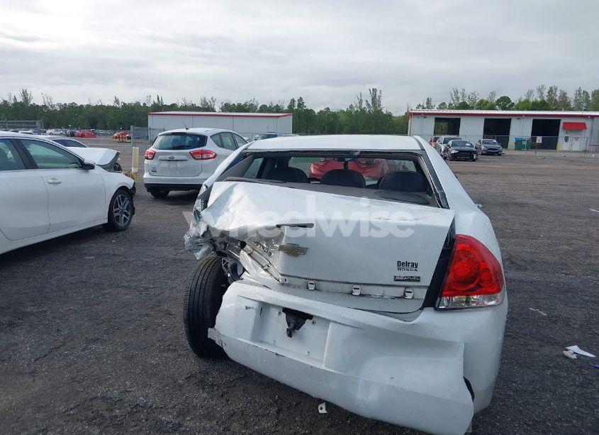 Photo 11 of 2011 Chevrolet Impala LT (VIN 2G1WG5EKXB1112107)