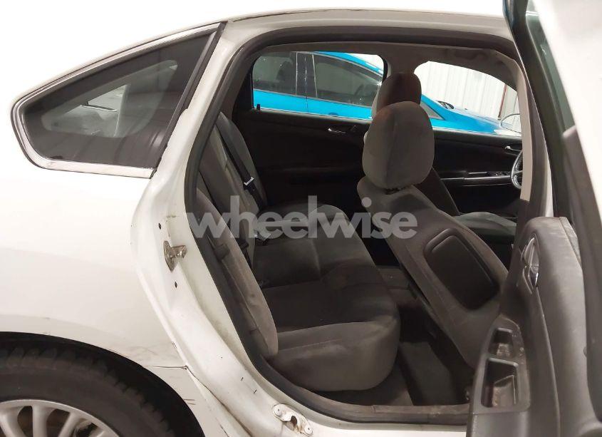 Photo 8 of 2011 Chevrolet Impala LT (VIN 2G1WG5EKXB1128484)