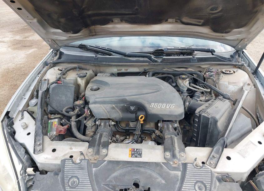 Photo 10 of 2011 Chevrolet Impala LT (VIN 2G1WG5EKXB1135662)