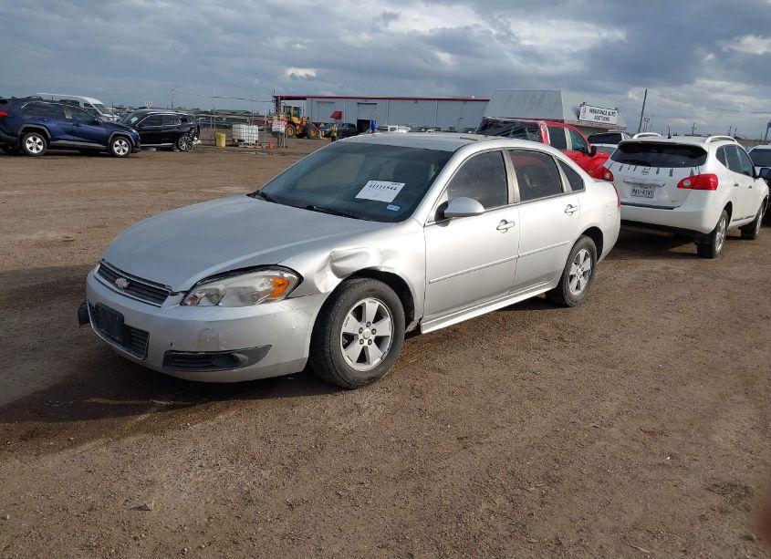 Photo 2 of 2011 Chevrolet Impala LT (VIN 2G1WG5EKXB1135662)