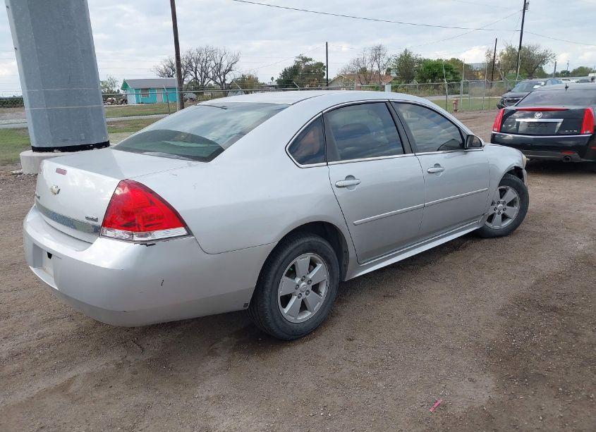 Photo 4 of 2011 Chevrolet Impala LT (VIN 2G1WG5EKXB1135662)
