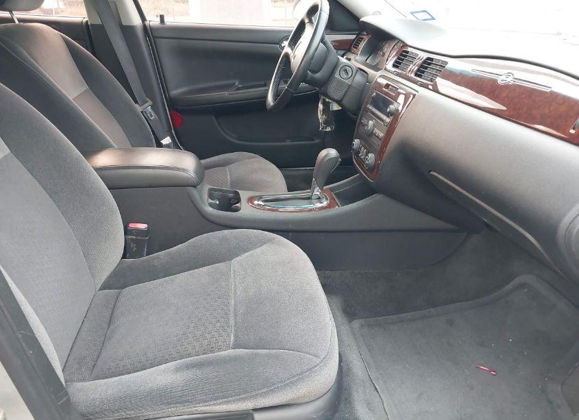 Photo 5 of 2011 Chevrolet Impala LT (VIN 2G1WG5EKXB1135662)