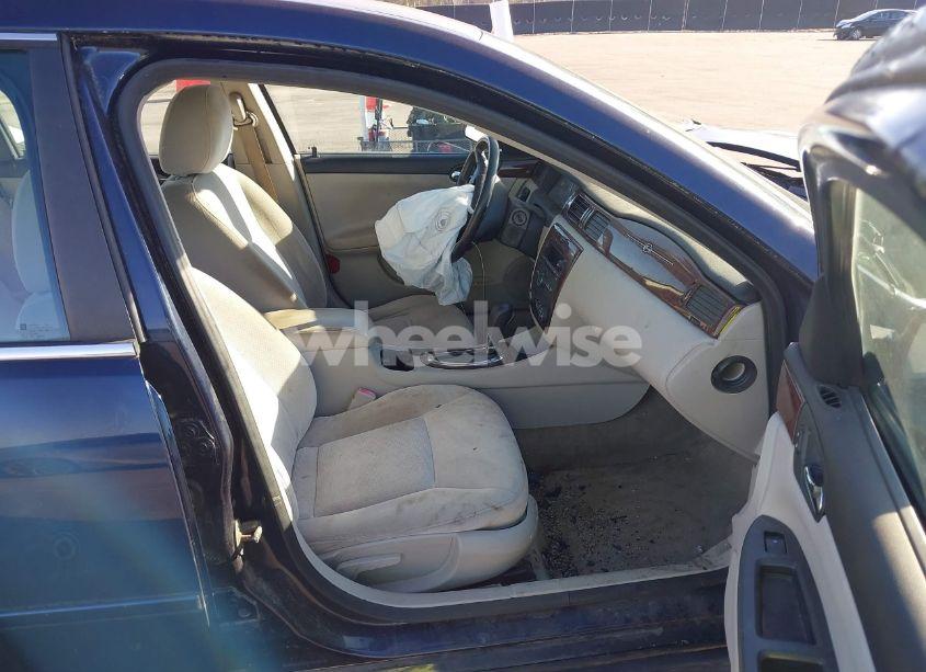 Photo 5 of 2011 Chevrolet Impala LT (VIN 2G1WG5EKXB1169925)