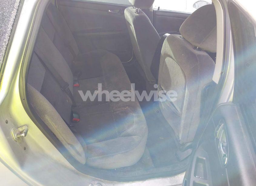 Photo 8 of 2011 Chevrolet Impala LT (VIN 2G1WG5EKXB1197028)