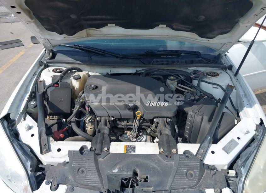 Photo 10 of 2011 Chevrolet Impala LT (VIN 2G1WG5EKXB1286498)