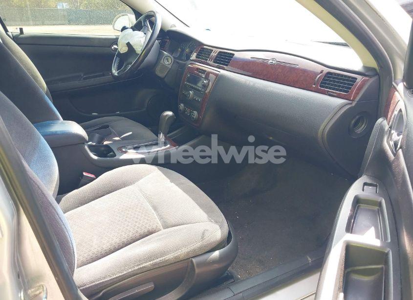 Photo 5 of 2011 Chevrolet Impala LT (VIN 2G1WG5EKXB1312307)