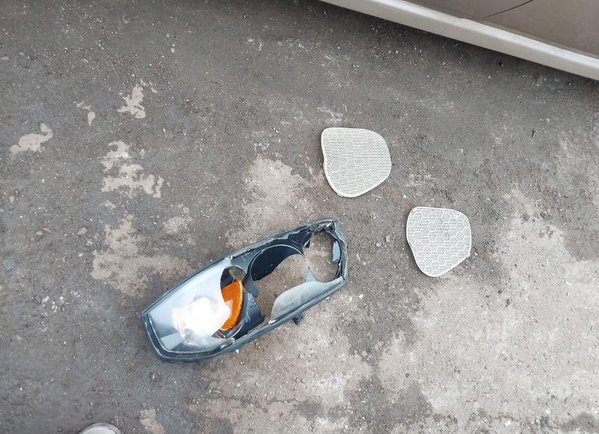 Photo 12 of 2005 Chevrolet Impala LS (VIN 2G1WH52K159353643)