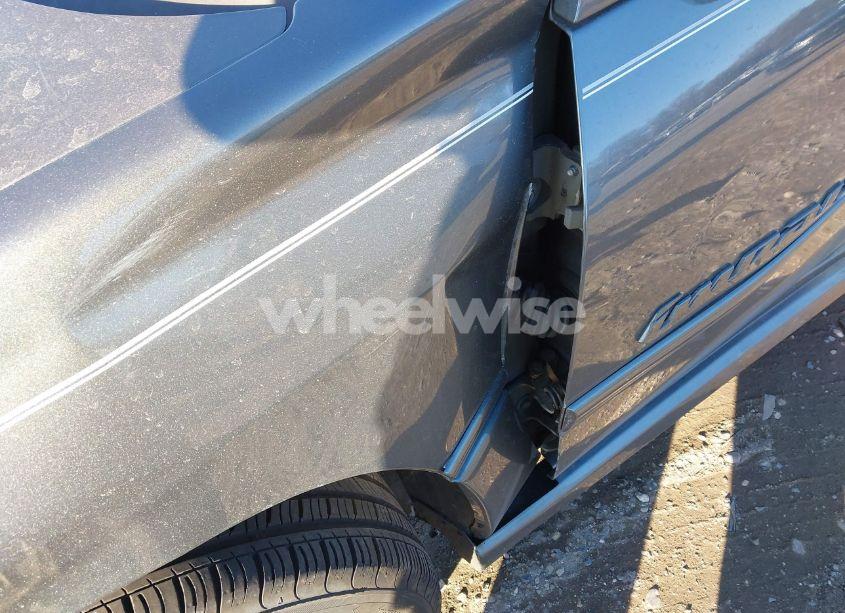 Photo 12 of 2004 Chevrolet Impala LS (VIN 2G1WH52K749273522)