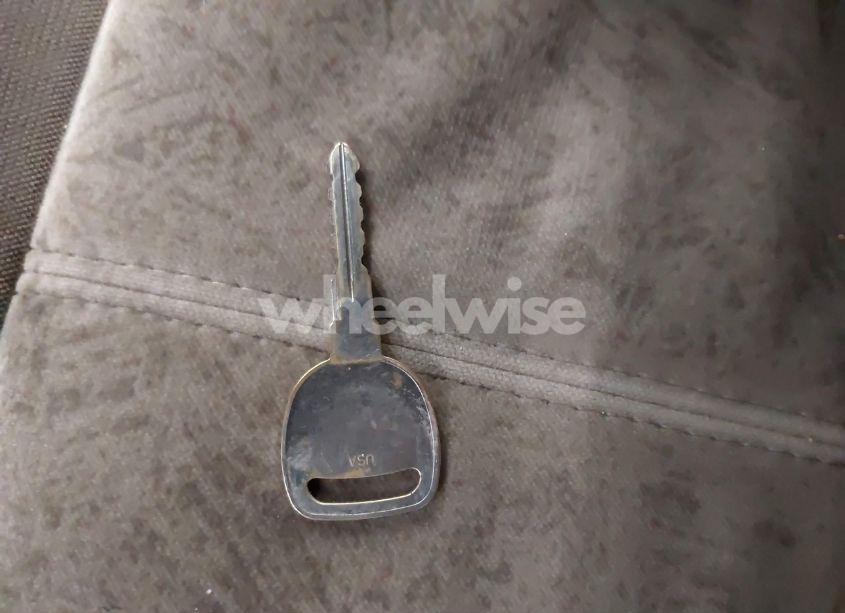 Photo 11 of 2004 Chevrolet Impala LS (VIN 2G1WH52K949208655)