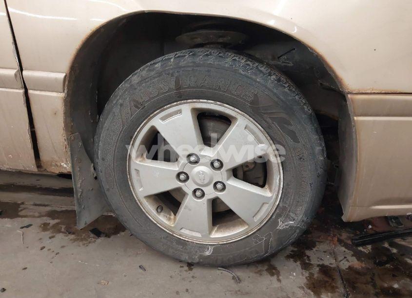 Photo 12 of 2004 Chevrolet Impala LS (VIN 2G1WH52K949208655)